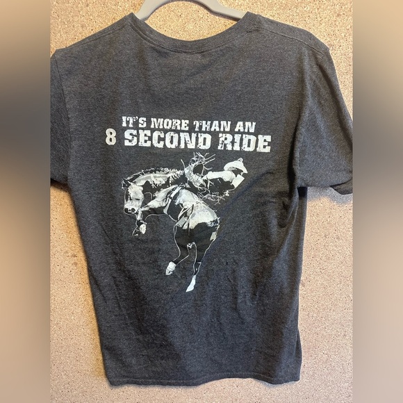 Cinch World’s Toughest Rodeo Shirt Gray T-Shirt Size Small - Picture 4 of 6